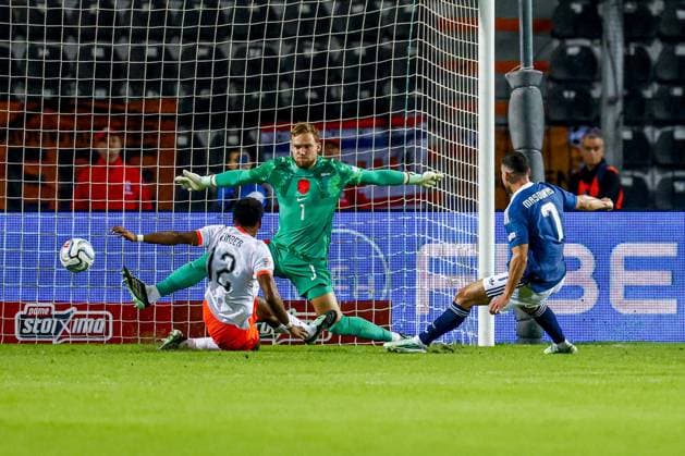 THESSALONIKI - Giorgos Masouras of Greece shoots the ball past Netherlands goalkeeper Bart Verbruggen to score the 2-0 during the UEFA Nations League match between Greece and the Netherlands at the Toumba Stadium on 1 October 2026 in Thessaloniki, Greece. MARCEL TER BALS ANP UEFA Nations League 2026 27 xVIxANPxSportx xMarcelxterxBalsxIVx 571095001 originalFilename: 571095001.jpg