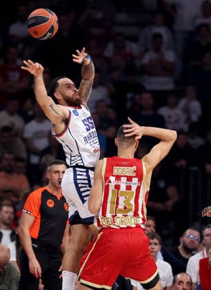 Crvena Zvezda v Efes, Euroleague, season 2026 2027, round 3 Belgrade, Serbia. 1th Oct, 2026. Anadolu Efes Mike James during Euroleague basketball match between Crvena Zvezda (Red Star) and Anadolu Efes Istanbul on October 1. 2026. in Belgrade, Serbia. Belgrade Serbia Copyright: xPedjaxMilosavljevic STARSPORTx x2026x