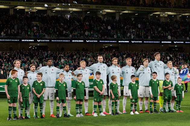 SOCCER - NL, IRL vs AUT DUBLIN,IRELAND,01.OCT.26 - SOCCER - UEFA Nations League, OEFB international match, Länderspiel, Nationalmannschaft Ireland vs Austria. Image shows the team of AUT during the hymn. GEPAxpictures xArminxRauthner