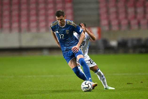 IPA89190105 - Ermal Krasniqi (Kosovo) during the Nations League, Matchday 3, League B, Group B3, between Israel and Kosovo on October 1, 2026, at Nagyerdei Stadium in Debrecen, Hungary  Copyright: xVincenzoxOrlando IPAxSportx xx IPA89190105