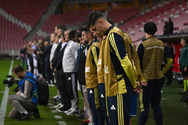 SOCCER - UEFA Nations League - Israel vs. Kosovo Photo by IPA ABACAPRESS.COM89189486 - The Kosovo bench with heads bowed in protest over the Palestinian victims during the Nations League, Matchday 3, League B, Group B3, between Israel and Kosovo on October 1, 2026, at Nagyerdei Stadium in Debrecen, Hungary Haifa Israel  Copyright: xIPAxSport ABACAx