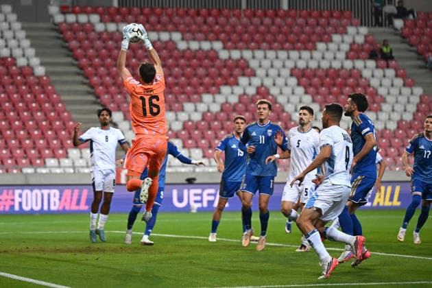IPA89190111 - Amir Saipi (Kosovo) during the Nations League, Matchday 3, League B Group B3, between Israel and Kosovo on October 1, 2026, at Nagyerdei Stadium in Debrecen, Hungary  Copyright: xVincenzoxOrlando IPAxSportx xx IPA89190111