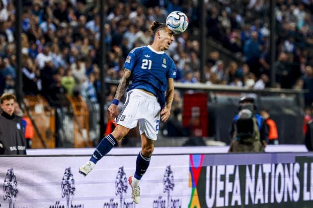 THESSALONIKI - Kostas Tsimikas of Greece heads the ball during the UEFA Nations League match between Greece and the Netherlands at the Toumba Stadium on 1 October 2026 in Thessaloniki, Greece. MARCEL TER BALS ANP UEFA Nations League 2026 27 xVIxANPxSportx xMarcelxterxBalsxIVx 571096036 originalFilename: 571096036.jpg