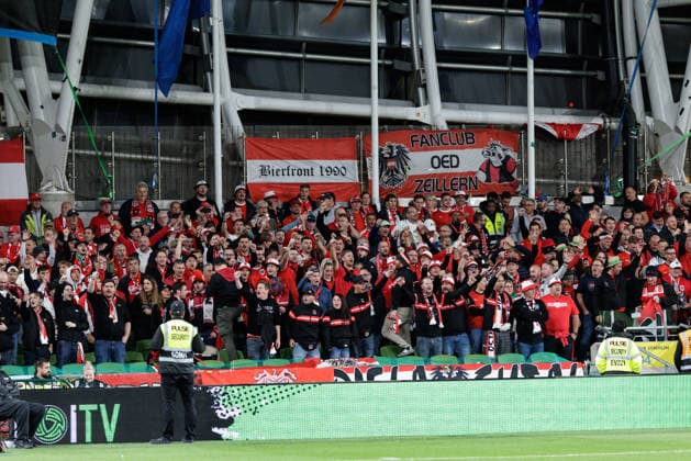 SOCCER - NL, IRL vs AUT DUBLIN,IRELAND,01.OCT.26 - SOCCER - UEFA Nations League, OEFB international match, Länderspiel, Nationalmannschaft Ireland vs Austria. Image shows fans of AUT.  GEPAxpictures xArminxRauthner