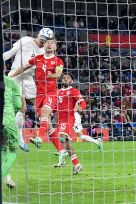 Football - 2026 2027 UEFA Nations League - League A, Group Four: Wales vs. Norway - Cardiff City Stadium - Thursday 1st October 2026 Erling Haaland NORWAY heads at goal colorsport winston bynorth
