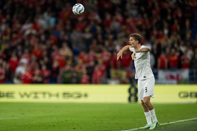 261001 David Moller Wolfe of Norway during the Nations League soccer match between Wales and Norway on October 1, 2026 in Cardiff. Photo by Vegard Grott, BILDBYRAN. Code: VG VG1015 bbeng soccer football fotball Nations League international match Norway Wales bbeng soccer football fotball Nations League international match Norway Wales  Copyright: VEGARDxGRoTT BB261001VG055