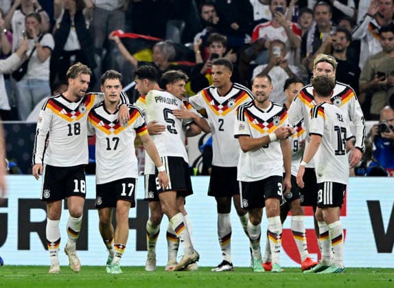GOAL: 2–0 Florian Wirtz (GER 17) Celebrating the goal with teammates DFB International Match: Germany (GER) vs. Serbia (SER) – UEFA Nations League on October 1, 2026 DFL REGULATIONS PROHIBIT ANY USE OF PHOTOGRAPHS AS IMAGE SEQUENCES AND OR QUASI VIDEO DFB international match: Germany (GER) vs. Serbia (SER) – UEFA Nations League