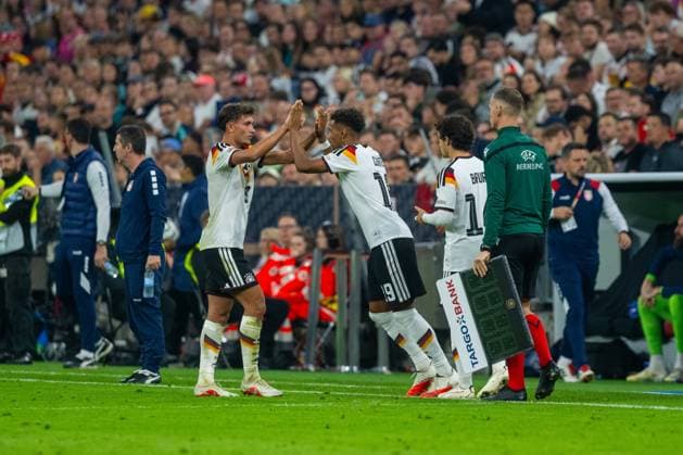 Soccer, Men s, 2026–27 Season, UEFA Nations League League A, Group 2, Matchday 3 in Munich, Germany vs. Serbia; from left: Tom Bischof (Germany), Bambase Conte (Germany), Mika Baur (Germany); October 1, 2026, Copyright: xMatthiasxKochx