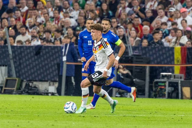 Soccer: UEFA Nations League 2026–2027, Matchday 3: Germany vs. Serbia at Allianz Arena, Munich; Philipp Treu (Germany), No. 13 on the ball Copyright: xMichellexLukax