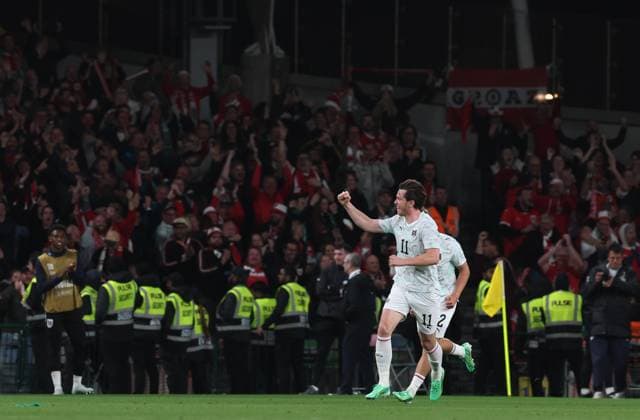Austria s Michael Gregoritsch celebrates scoring the equalizer Republic of Ireland v Austria, UEFA Nations League, League B - Group 3, International Football, Aviva Stadium, Dublin, Ireland - 01 Oct 2026Dublin Aviva Stadium Ireland  Copyright: xLorrainexO Sullivan Shutterstockx 17178960bk