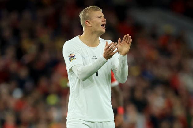 Wales v Norway - UEFA Nations League 2026 27 Group A4 MD3 Erling Haaland of Norway applauds play during the UEFA Nations League 2026 27 group phase match between Wales and Norway at Cardiff City Stadium on October 1, 2026 in Cardiff, Wales. Cardiff Cardiff City Stadium Wales United Kingdom Copyright: xAllstarxPicturexLibraryxLtdx
