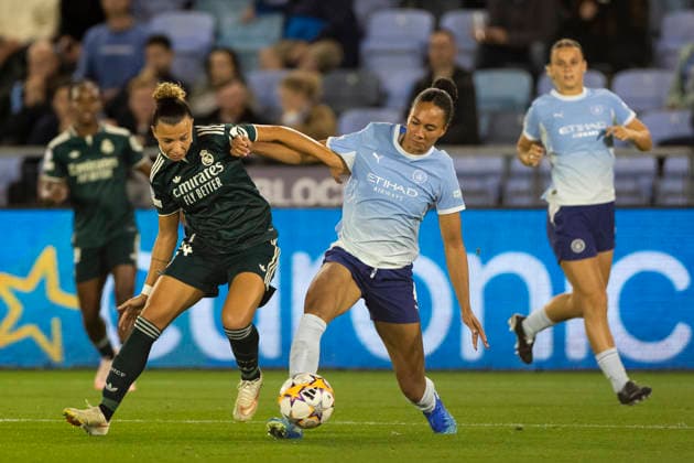 RECORD DATE NOT STATED 1st October 2026; Joie Stadium, Manchester, England; UEFA Womens Champions League Football, Manchester City versus Real Madrid; Jade Rose of Manchester City Women is tackled by Arianna Caruso of Real Madrid Femenino TimxWilliams