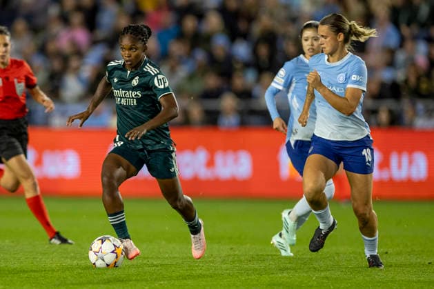RECORD DATE NOT STATED 1st October 2026; Joie Stadium, Manchester, England; UEFA Womens Champions League Football, Manchester City versus Real Madrid; Linda Caicedo of Real Madrid Femenino looks to cross the ball TimxWilliams