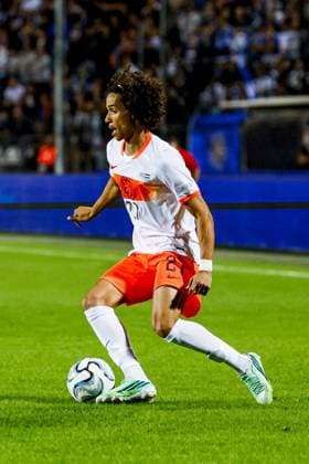 THESSALONIKI - Gjivai Zechiel of the Netherlands dribbles with the ball during the UEFA Nations League match between Greece and the Netherlands at the Toumba Stadium on 1 October 2026 in Thessaloniki, Greece. MARCEL TER BALS ANP UEFA Nations League 2026 27 xVIxANPxSportx xMarcelxterxBalsxIVx 571102206 originalFilename: 571102206