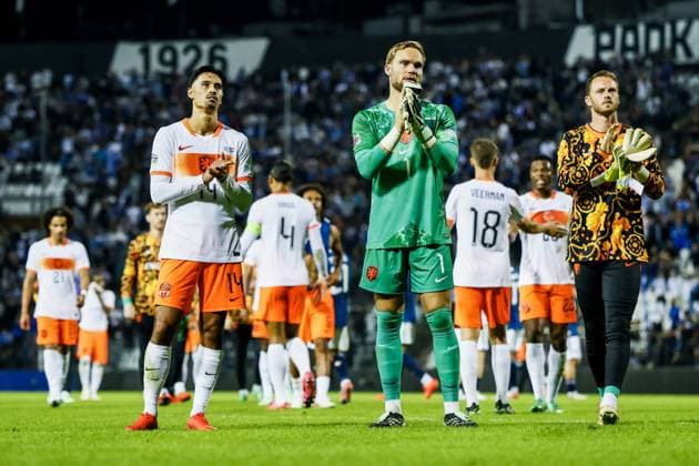 THESSALONIKI - Tijjani Reijnders of the Netherlands, goalkeeper Bart Verbruggen of the Netherlands (lr) react after the 2-2 draw during the UEFA Nations League match between Greece and the Netherlands at the Toumba Stadium on October 1, 2026, in Greece. KOEN VAN WEEL ANP xVIxANPxSportx xxANPxIVx 571104250 originalFilename: 571104250