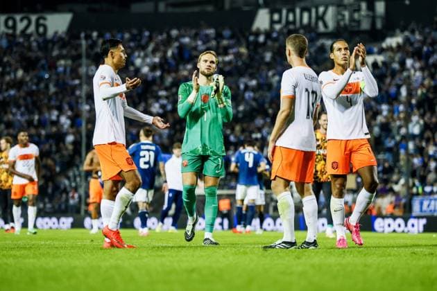 THESSALONIKI - Tijjani Reijnders of the Netherlands, goalkeeper Bart Verbruggen of the Netherlands, Joey Veerman of the Netherlands, Virgil van Dijk of the Netherlands (lr) react after the 2-2 draw during the UEFA Nations League match between Greece and the Netherlands at the Toumba Stadium on October 1, 2026, in Greece. KOEN VAN WEEL ANP xVIxANPxSportx xxANPxIVx 571104423 originalFilename: 571104423