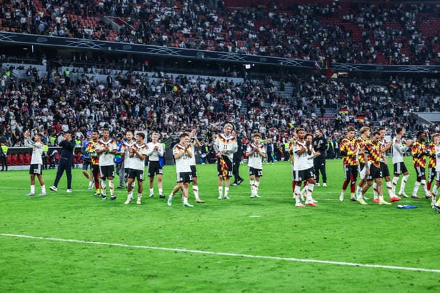 Sports, Soccer, UEFA Nations League 2026–2027 Season, Group A2, Matchday 3: Germany vs. Serbia, October 1, 2026, Allianz Arena. The German players take a lap of honor on the field after the game at the Allianz Arena in Munich, Bavaria, Germany.