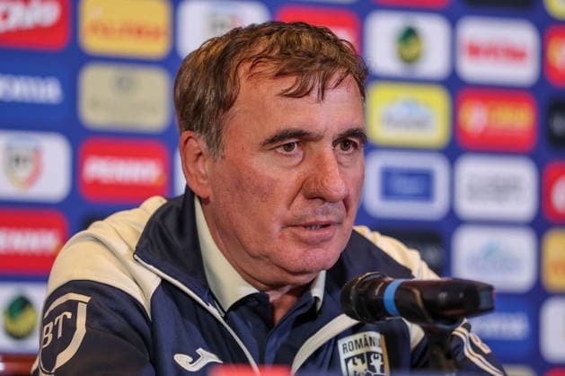 Hotel Westin Warszawa 01.10.2026 Konferencja prasowa reprezentacji Rumunii - - - Romanian football national team, Nationalteam press conference, PK, Pressekonferenz in hotem Westin in Warsaw Gheorghe Hagi Fot. MARCIN SZYMCZYK FOTOPYK NEWSPIX.PL --- newspix.pl POLAND OUT! 