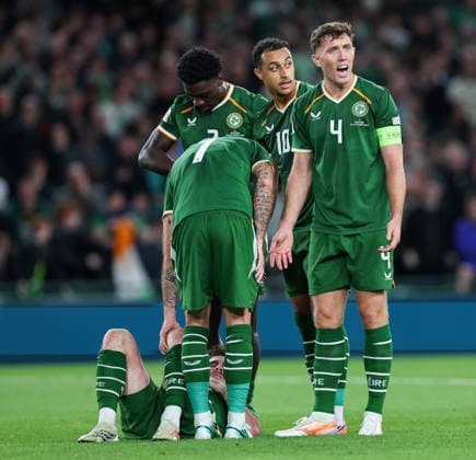 UEFA Nations League Group Stage, Aviva Stadium, Dublin 1 10 2026 Republic of Ireland vs Austria Ireland s Dara O Shea reacts after Ryan Manning after he was fouled Dara O Shea reacts after Ryan Manning after he was fouled 1 10 2026  Copyright: xx RB1_9741