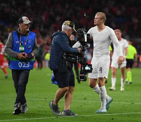 Cardiff, Wales, October 1st 2026 Erling Haaland of Norway at the end of game during the 2027 UEFA Nations league-league phase-Group A4 between Wales and Norway at Cardiff City stadium (Photo by Jeff Thomas Sports Press Photo) Copyright: xJeffxThomas SportsxPressxPhotox Sportspressphoto_SPR243484