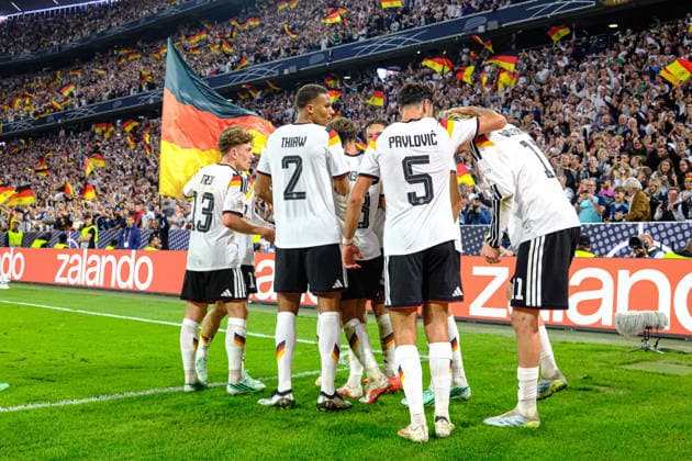 Serge Gnabry 20 Germany, Florian Wirtz 17 Germany, Philipp Treu 13 Germany, Waldemar Anton 3 Germany, Nick Woltemade 11 Germany, Aleksandar Pavlovic 5 Germany, Derry Scherhant 9 (Germany) and Tom Bischof 8 (Germany) celebrate the 1–0 goal during the UEFA Nations League match between Germany and Serbia on October 1, 2026, at the Allianz Arena in Munich, Bavaria, Germany