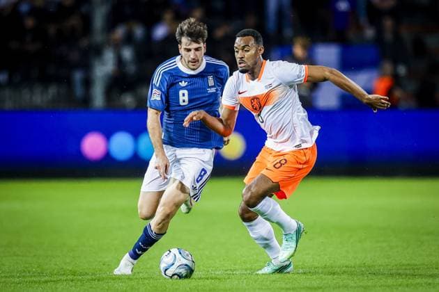 THESSALONIKI , 01-10-2026 , Toumba Stadium , season 2026 2027 , UEFA Nations League football , match between Greece and The Netherlands. picture shows Netherlands player Ryan Gravenberch and Greece player Fotis Ioannidis Greece - Netherlands  x207794402x Copyright:
