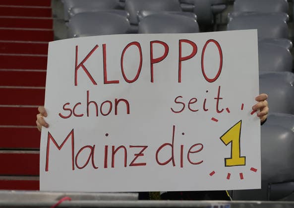 October 1, 2026, Nations League, Germany vs. Serbia, Allianz Arena, Munich, soccer, pictured: a young fan holding a sign