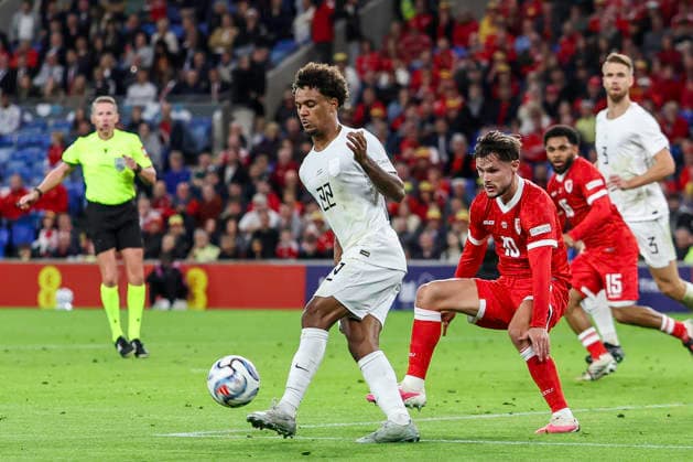 Wales v Norway - UEFA Nations League 2026 27 Group A4 MD3 22 Oscar Bobb of Norway and 10 Liam Cullen of Wales in action during the UEFA Nations League Group 4 match between Wales and Norway at the Cardiff City Stadium in Cardiff, on October 1, 2026. Cardiff South Glamorgan United Kingdom  Copyright: xMIxNewsx originalFilename:fletcher-walesvsn261001_npNjh.jpg