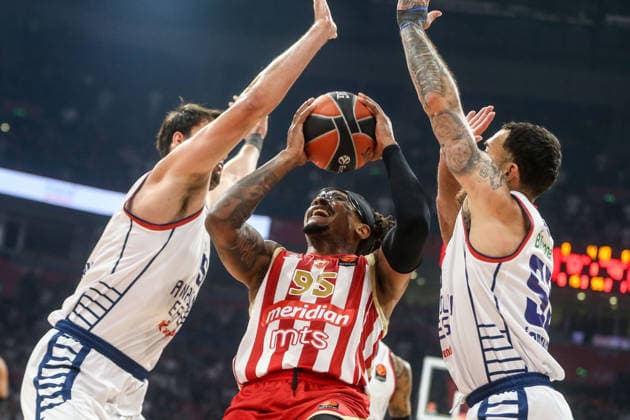 Crvena Zvezda v Anadolu Efes - EuroLeague BELGRADE, SERBIA - OCTOBER 1: Chima Moneke (95) of Crvena Zvezda in action during the EuroLeague basketball match between Crvena Zvezda and Anadolu Efes at Belgrade Arena in Belgrade, Serbia, on October 1, 2026. Filip Stevanovic Anadolu Belgrade Serbia. Editorial use only. Please get in touch for any other usage.  Copyright: x2026xAnadoluxFilipxStevanovicx