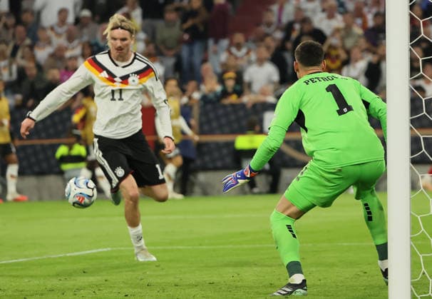 October 1, 2026, Nations League, Germany vs. Serbia, Allianz Arena, Munich, Soccer, Pictured: Nick Woltemade; Germany falls to Djordje Pertovic s Serbia