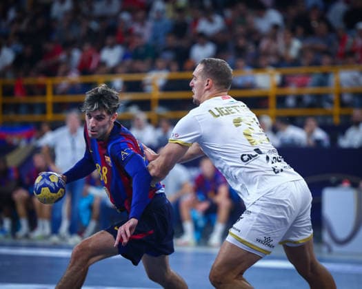 Barcelona v Veszprem - Final IHF Men Handball Club World Championship, WM, Weltmeisterschaft 2026 Cikusa 88 fenting Ligetvari Patrik 23 during the final match between Barcelona vs Veszprem in the IHF Men s Handball Club World Championship - Egypt 2026 at New Administrative Capital Hall Cairo Cairo Egypt Copyright: xMohamedxTageldinx