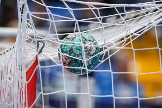 October 1, 2026, xkwix, Handball, Handball Bundesliga, TBV Lemgo vs. Lippe HC Hamburg, PHOENIX CONTACT Arena, Matchday 7, 2026–2027 season. A handball lies on the goal net. Photo: xKamilxWilkowskixPressefotoKochx, North Rhine-Westphalia, Germany