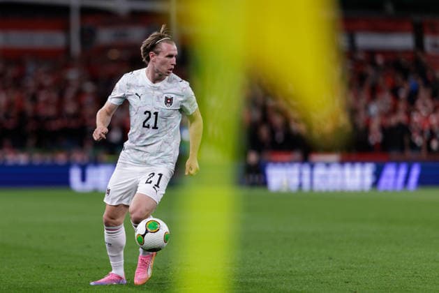 SOCCER - NL, IRL vs AUT DUBLIN,IRELAND,01.OCT.26 - SOCCER - UEFA Nations League, OEFB international match, Länderspiel, Nationalmannschaft Ireland vs Austria. Image shows Patrick Wimmer (AUT).  GEPAxpictures xArminxRauthner