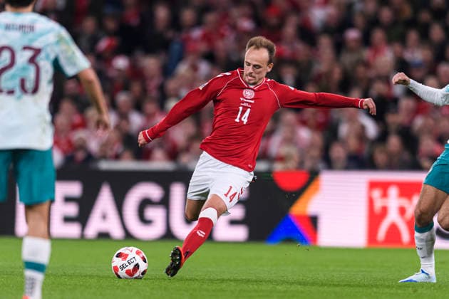 Denmark v Portugal - UEFA Nations League 2026 2027 Copenhagen, Denmark - October 1: Mikkel Damsgaard of Denmark attempts a kick during the UEFA Nations League 2026 2027 group D match between Denmark and Portugal at Parken Stadium on October 1, 2026 in Copenhagen, Denmark Copenhagen Parken Stadium Denmark Copyright: xLatinxSportxImagesx