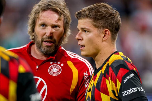 October 1, 2026, Soccer, International Match, Germany vs. Serbia, UEFA Nations League 2026–2027, Matchday 3, Allianz Arena, Munich, 2026–27 season. Goalkeeper coach Stefan Wessels next to Finn Dahmen (GER 12). DFB regulations prohibit any use of photographs as image sequences and or quasi-video. Bayern Munich, Germany
