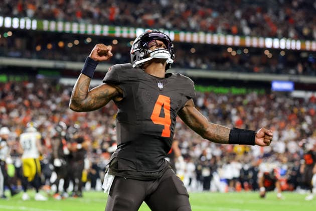 CLEVELAND, OH - OCTOBER 01: Cleveland Browns quarterback Deshaun Watson (4) celebrates after Cleveland Browns running back Quinshon Judkins (10) (not pictured) scored on a 2-yard run during the second quarter of the National Football League game between the Pittsburgh Steelers and Cleveland Browns on October 1, 2026, at Huntington Bank Field in Cleveland, OH. (Photo by Frank Jansky Icon Sportswire) NFL, American Football Herren, USA OCT 01 Steelers at Browns EDITORIAL USE ONLY Icon261001008