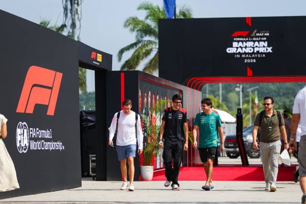 F1 - BAHRAIN GRAND PRIX IN MALAYSIA 2026 OCON Esteban (fra), TGR Haas F1 Team VF-26, STROLL Lance (can), Aston Martin F1 Team Honda AMR26, portrait during the 2026 Formula 1 Bahrain Grand Prix in Malaysia, 16th round of the 2026 Formula One World Championship, WM, Weltmeisterschaft from October 2 to 4, 2026 on the Sepang International Circuit, in Sepang, Malaysia - SepangMalaysia  Copyright: xANTONINxVINCENTx