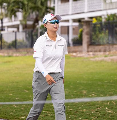 October 1, 2026, Honolulu, Hawaii, USA: HYOO JOO KIM, who has nine career wins, walks the 6th fairway at the 2026 Lotte Championship at Hoakalei Country Club, Ewa Beach, Hawaii, USA. 2026 Lotte Championship Presented By Hoakalei - ZUMAm310 20261001_zsp_m310_007 Copyright: xElliotxMilesx
