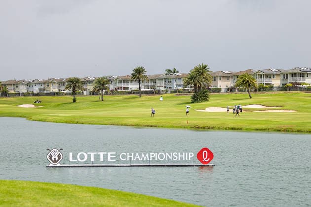 October 1, 2026, Honolulu, Hawaii, USA: Competitors and their caddies walk the 8th fairway at the 2026 Lotte Championship at Hoakalei Country Club, Ewa Beach, Hawaii, USA. 2026 Lotte Championship Presented By Hoakalei - ZUMAm310 20261001_zsp_m310_010 Copyright: xElliotxMilesx