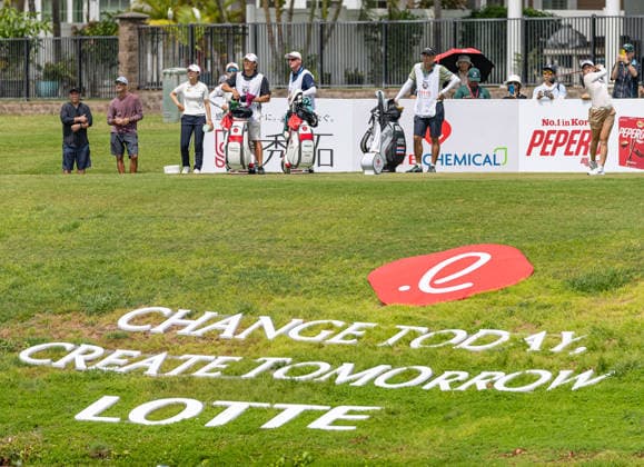 October 1, 2026, Honolulu, Hawaii, USA: JEENO THITKUL, far right, hits the ball on the 6th tee during day 1 of the 2026 Lotte Championship at Hoakalei Country Club, Ewa Beach, Hawaii, USA. 2026 Lotte Championship Presented By Hoakalei - ZUMAm310 20261001_zsp_m310_023 Copyright: xElliotxMilesx