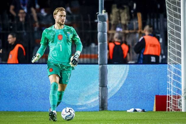THESSALONIKI , 01-10-2026 , Toumba Stadium , season 2026 2027 , UEFA Nations League football , match between Greece and The Netherlands. picture shows Netherlands goalkeeper Bart Verbruggen Greece - Netherlands  x207801756x Copyright: