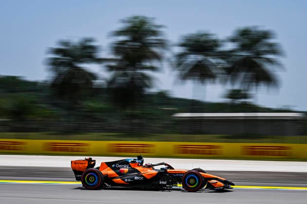 F1 - BAHRAIN GRAND PRIX IN MALAYSIA 2026 81 PIASTRI Oscar (aus), McLaren F1 Team MCL40, action during the 2026 Formula 1 Bahrain Grand Prix in Malaysia, 16th round of the 2026 Formula One World Championship, WM, Weltmeisterschaft from October 2 to 4, 2026 on the Sepang International Circuit, in Sepang, Malaysia - SepangMalaysia  Copyright: xALBERTOxVIMERCATIx