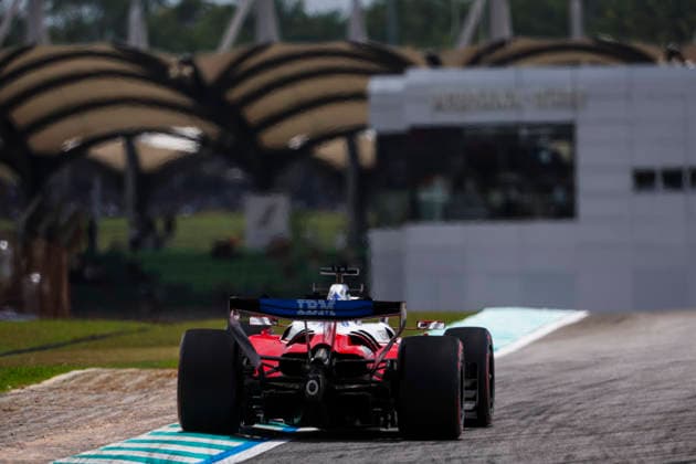 F1 - BAHRAIN GRAND PRIX IN MALAYSIA 2026 16 LECLERC Charles (mco), Scuderia Ferrari SF-26, action during the 2026 Formula 1 Bahrain Grand Prix in Malaysia, 16th round of the 2026 Formula One World Championship, WM, Weltmeisterschaft from October 2 to 4, 2026 on the Sepang International Circuit, in Sepang, Malaysia - SepangMalaysia  Copyright: xANTONINxVINCENTx