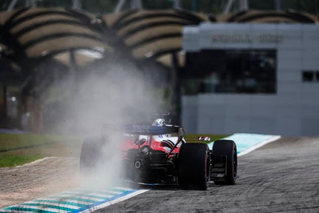 F1 - BAHRAIN GRAND PRIX IN MALAYSIA 2026 16 LECLERC Charles (mco), Scuderia Ferrari SF-26, action during the 2026 Formula 1 Bahrain Grand Prix in Malaysia, 16th round of the 2026 Formula One World Championship, WM, Weltmeisterschaft from October 2 to 4, 2026 on the Sepang International Circuit, in Sepang, Malaysia - SepangMalaysia  Copyright: xANTONINxVINCENTx