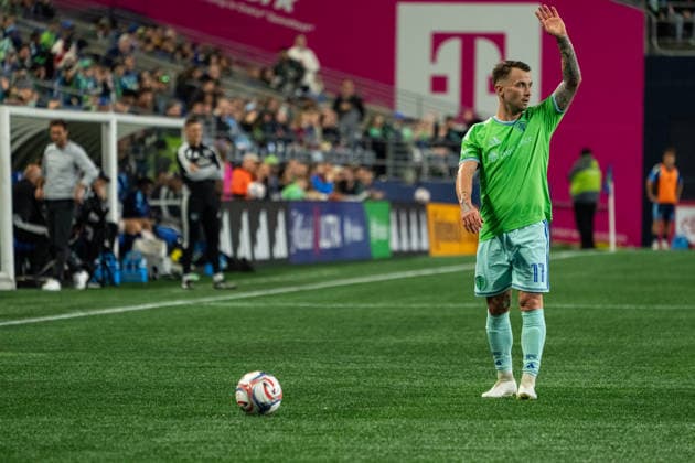 Seattle Sounders v Sporting KC Albert Rusnak of the Seattle Sounders takes a free kick during the match against Sporting KC at Lumen Field on October 1, 2026. Seattle, WA United States  Copyright: xBrentxCombsx originalFilename:combs-notitle261001_np12t.jpg