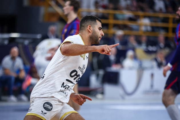 Barcelona v Veszprem - 19th IHF Men s Club World Championship, WM, Weltmeisterschaft 2026 - Final Ahmed Adel Mesilhy of Veszprem plays during the final match of the 19th IHF Men s Club World Championship 2026 between Barcelona and Veszprem at the New Administrative Capital Covered Hall on October 1, 2026. New Cairo -New Capital Egypt  Copyright: xAymanxArefx originalFilename:aref-notitle261001_np0Yo.jpg