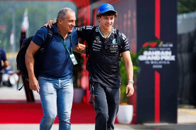 RECORD DATE NOT STATED 2nd October 2026; Sepang IC, Kuala Lumpur, Malaysia; Formula 1, Bahrain Grand Prix, Free Practice Day; Kimi Antonelli (12) of Italy and Mercedes-AMG PETRONAS Formula One Team arriving at the Bahrain Grand Prix StephenxBlackberry
