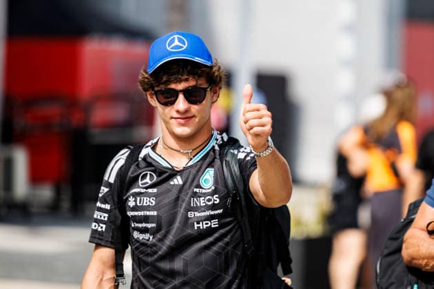RECORD DATE NOT STATED 2nd October 2026; Sepang IC, Kuala Lumpur, Malaysia; Formula 1, Bahrain Grand Prix, Free Practice Day; Kimi Antonelli (12) of Italy and Mercedes-AMG PETRONAS Formula One Team arriving at the Bahrain Grand Prix StephenxBlackberry