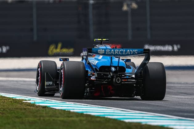 SEPANG, SGR - OCTOBER 02: Carlos Sainz of Spain and Atlassian Williams F1 Team in action during friday free practice of the Formula 1 Gulf Air Bahrain Grand Prix on October 02, 2026 held at Sepang International Circuit in Sepang, Malaysia. (Photo by Hazrin Yeob Men Shah Icon Sportswire) AUTO: OCT 02 F1 Bahrain Grand Prix in Malaysia EDITORIAL USE ONLY Icon3782610026649