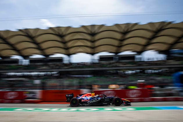 F1 - BAHRAIN GRAND PRIX IN MALAYSIA 2026 06 HADJAR Isack (fra), Red Bull Racing Ford RB22, action during the 2026 Formula 1 Bahrain Grand Prix in Malaysia, 16th round of the 2026 Formula One World Championship, WM, Weltmeisterschaft from October 2 to 4, 2026 on the Sepang International Circuit, in Sepang, Malaysia - SepangMalaysia  Copyright: xXavixBonillax